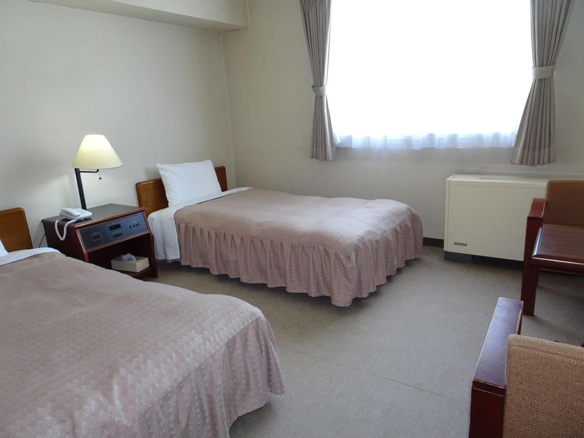 האקובה Hotel La Montagne Furuhata מראה חיצוני תמונה